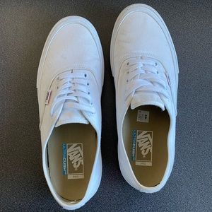 VANS authentic white Ultracush Pro low canvas classic shoes Men’s 10.5